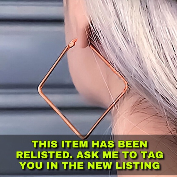 Jewelry - ⚜️[𝟯/$𝟭𝟴]⚜️Big Rose Gold Square Earrings NEW